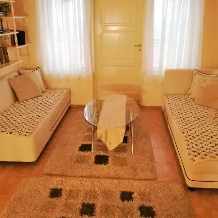 - 75 Holiday home
